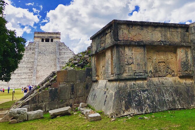2-Day Trip of Main Yucatan Attraction Including Uxmal and Izamal - Pickup at 7:15 and Getting Around in Air-Conditioned Comfort