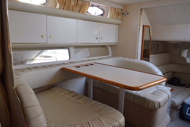 2-hour Private Sunset Cruise on a luxury yacht in Cancun Bay 25P18 - Price and added costs: does $440 per group make sense?