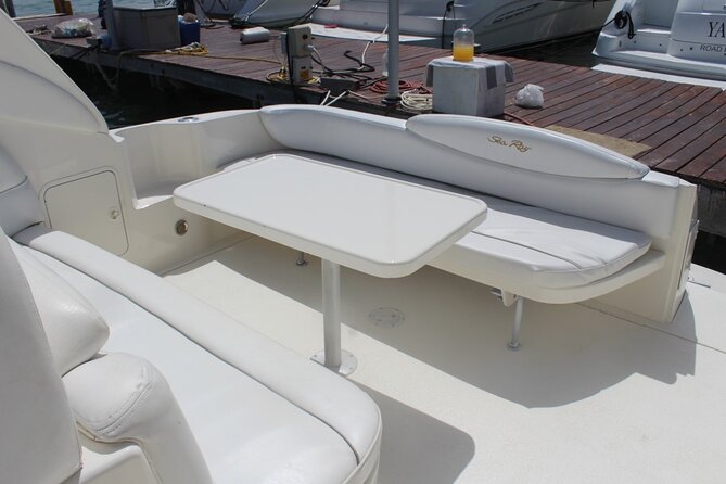 2-hour Private Sunset Cruise on a luxury yacht in Cancun Bay 25P18 - Who this private sunset cruise is best for