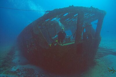 2 Tanks Scuba Diving Wreck and Reef in Cancun for Certified Divers - Shipwreck C-58 or C-55: the first underwater stop