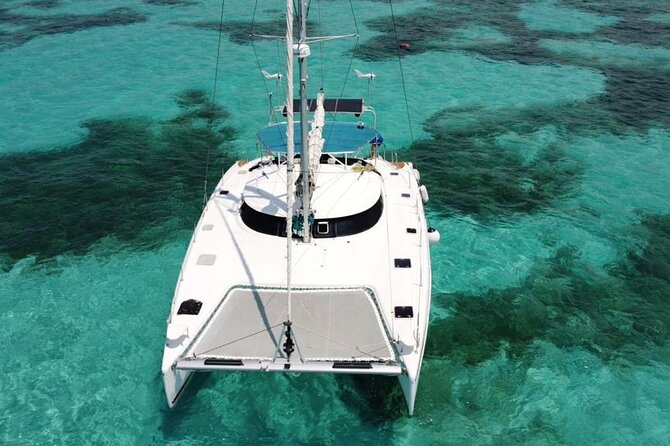 4hrs / 46ft Catamaran Private Charter From Cancun to Isla Mujeres - A 46-Foot Private Catamaran to Isla Mujeres From Cancun