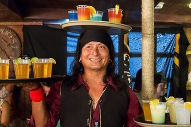 Amazing pirate dinner in Cancun, you must be here! - What you’re really paying for: dinner plus a built-in party