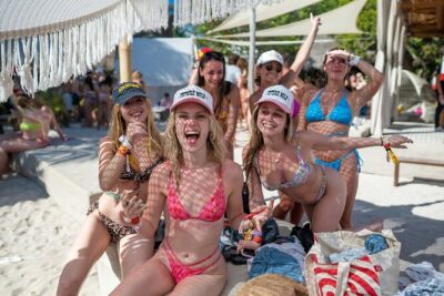 Best Catamaran Isla Mujeres tour with Open bar, lunch, snorkel - Getting to the marina: hotel-zone pickup and the first timing check