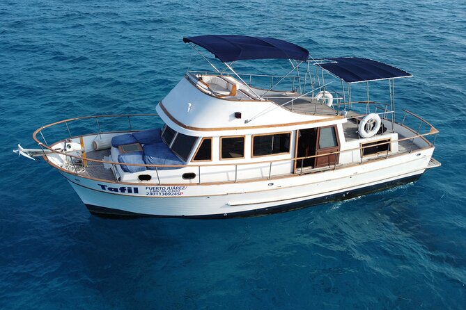 Boating Experience in Cancun Bay. All inclusive. - The second scenic pause: time to reset and take photos