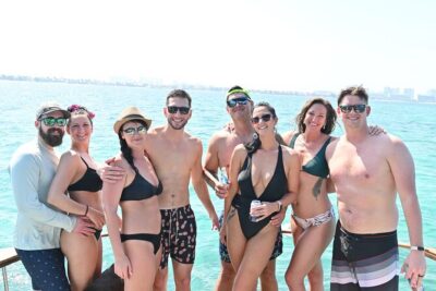 Boating Experience in Cancun Bay. All inclusive. - A 4-hour Cancun Bay cruise that’s more than just sightseeing