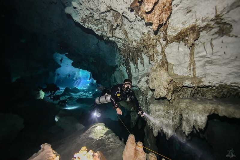 Cancun 2 Cenote Dives: The Pit & Dos Ojos - Certified Divers - Small private groups (1:2 to 1:4): What it changes for you