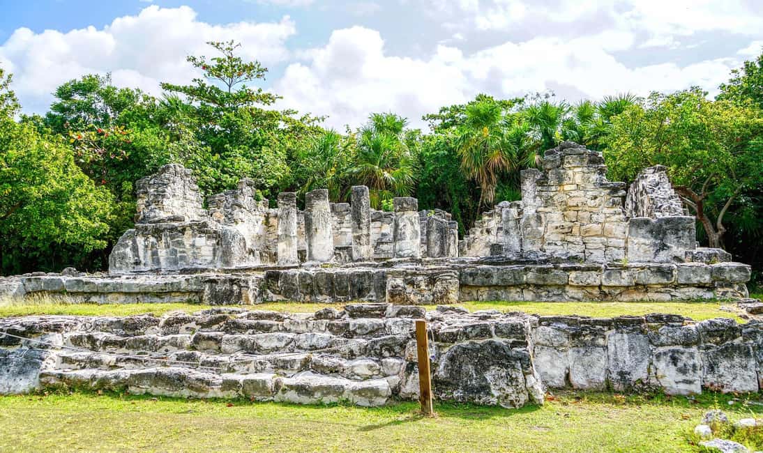 Cancun: access to Chichen Itza, Ek Balam, a Cenote, and Lunch - Ek Balam: Jaguar Details and a More Relaxed Archaeology Feel