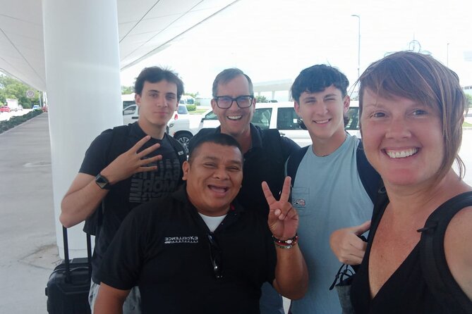 Cancun Airport to Playa del Carmen One-Way Private Transfer - The service style: friendly drivers, but not every moment is perfect