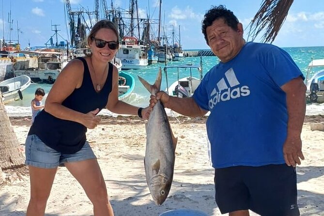Cancun Beach Seafood Barbecue Class in a Kombi - Getting There: The 1:00 pm Zona Hotelera Meeting Point