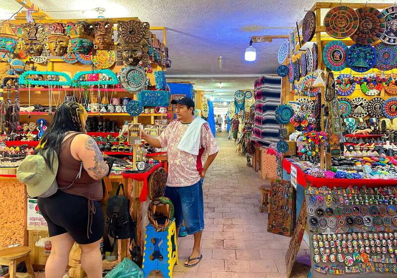 Cancun: Chichen Itza All-Inclusive & Cenote. No hidden fees - Cenote Chichikan Swim Time: Vests, Lockers, and How to Use the 2.5 Hours