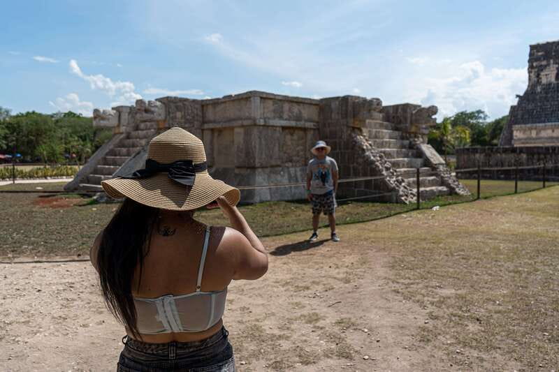 Cancun: Chichen Itza & Yaxunah Ruins Private Tour & Cenote - The payoff of early access at Chichén Itzá (often around 5am)