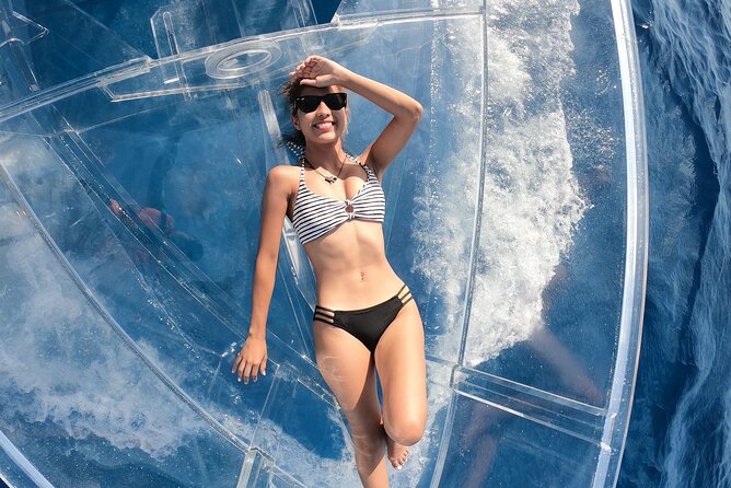 Cancun Clear Boat Tour Explore Nichupte and the Cancun Sea - Getting on the boat in Cancun’s Zona Hotelera