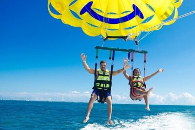 Cancun Combo Adventure: 4 Reef Snorkeling Stops & Parasailing - Hotel pickup and timing: making the 4 hours work