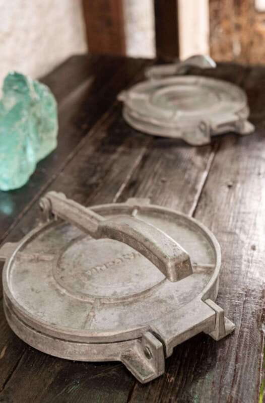 Cancun: Handmade Traditional Mexican Tortilla Making Class - Where You Meet: The Airbnb Common Area Setup