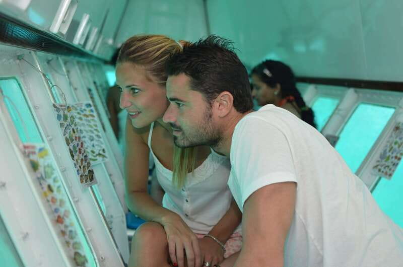 Cancún: Hop-on Hop-off Bus Tour with Submarine Trip - Who Should Book This, and Who Should Think Twice