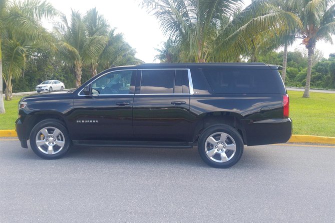 Cancun Hotel-Airport Private Deluxe SUV - Airport Meet-Up: How You Find the Representative