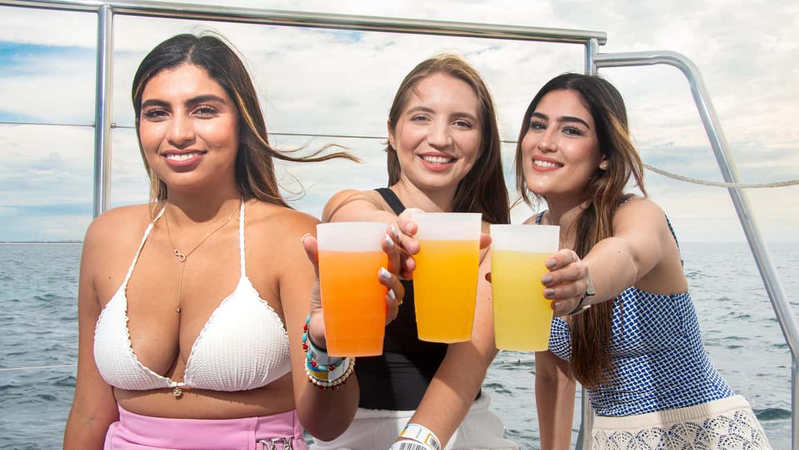 Cancun: Isla Mujeres Catamaran with buffet lunch & open bar - MUSA Underwater Museum Sculptures: What You’re Really Paying For