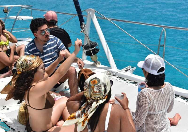 Cancun: Isla Mujeres Only Adults Catamaran, drinks & snorkel - Cancun to Isla Mujeres by catamaran: what the day is really like