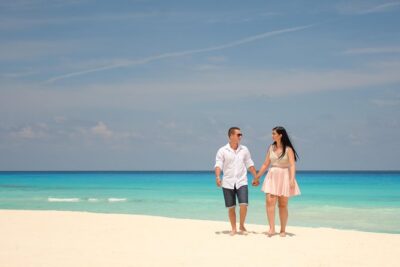 Cancun Photo Session - Meeting at Súper Chedraui Selecto and the 2-minute walk to the beach