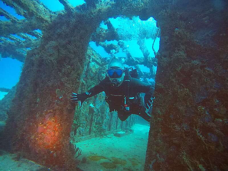 Cancun: Scuba Diving for Certified Divers, 3 options to dive - What to bring (and what not to bring): wetsuit is included, sunscreen is not