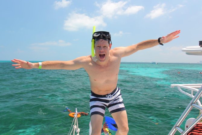 Catamaran Sailing Experience & Snorkeling Tour to Isla Mujeres - Playa Norte: the “top ten” beach stop and how to use your time well