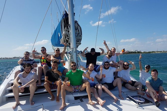 Catamaran Sailing Experience & Snorkeling Tour to Isla Mujeres - What to bring (and what to wear) so you don’t lose the best parts of the day
