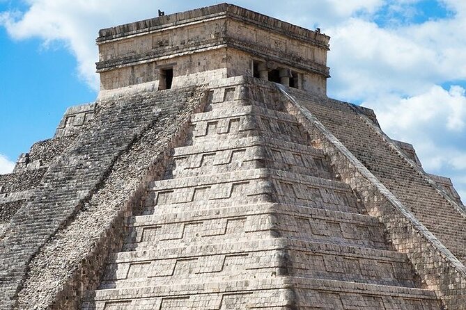 Chichen Itza and Mayan Traditions - Key highlights you’ll feel right away