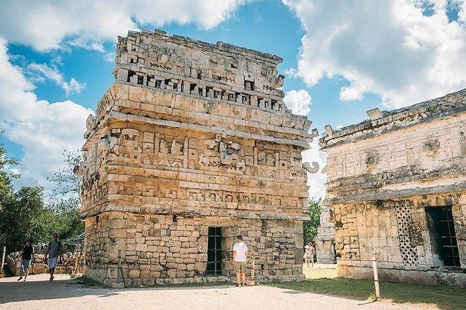 Chichen Itza Day Trip from Cancun with Cenote Swim & Valladolid - Cenote Xkekén (Dzitnup): A Light-Beam Swim in a Cave