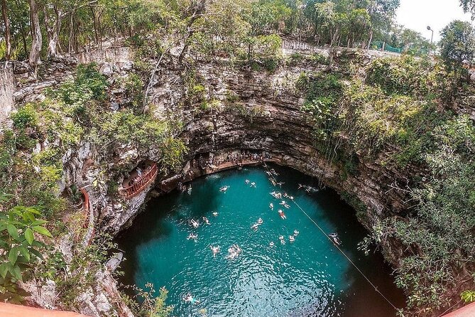 Chichen Itza Deluxe All Inclusive Tour with Cenote & Valladolid - Valladolid: a quick dose of colonial architecture