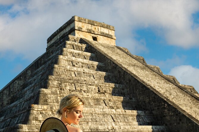 Chichen Itza Deluxe All Inclusive Tour with Cenote & Valladolid - Stop 1 at Chichen Itza: the Mayan ceremony, shop time, tequila, then lunch