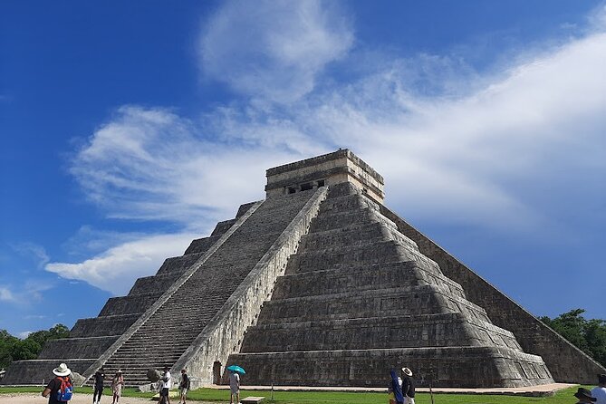 Chichen Itza Deluxe And Ancestral Cenotes Suytun and Ik-kil - Comfort, Group Size, and How the Day Runs