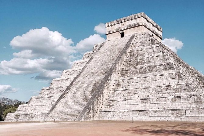 Chichen Itza Full Day Tour With Cenote Swim - A Long Day Between Cancun and Chichén Itzá