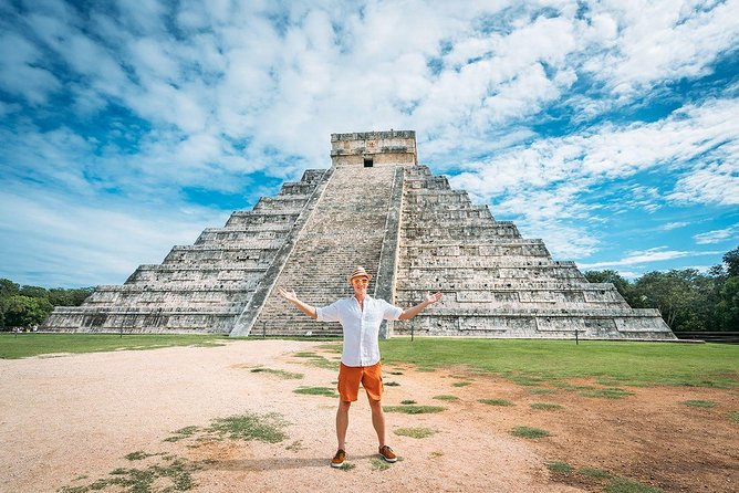 Chichen Itza Night Show + Cenote + Valladolid - Lunch, tequila tasting, and what to expect from the food setup