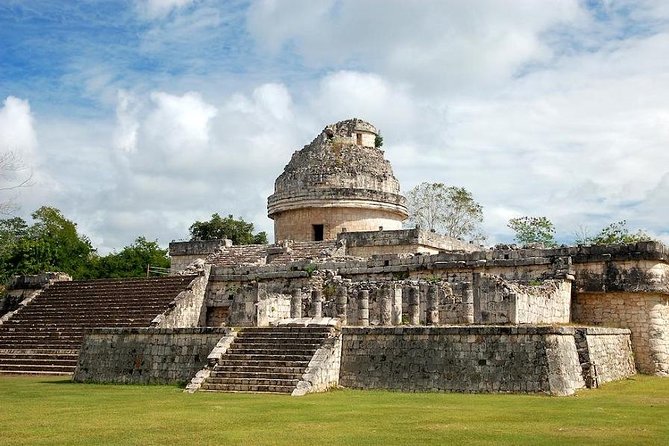 Chichen Itza Plus - Cenote Saamal: a circular cenote with a vault opening and a tunnel entry