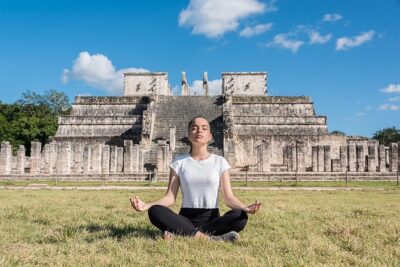 Chichén Itzá Premier Tour with Cenote Xunáan, Valladolid & Lunch - Chichén Itzá: 3 hours with a guide, and where the time goes