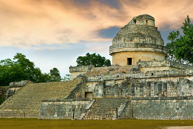 Chichen Itza Tour, Cenote Samula, Valladolid from Cancún - Real Mayab buffet lunch: satisfying food without a planning headache