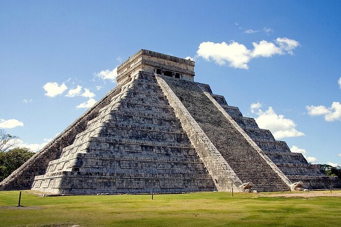 Chichen Itza Tour, Cenote Samula, Valladolid from Cancún - Chichén Itzá with a guide: temples, the sacred cenote, and photo time