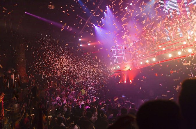 Coco Bongo Music And Show Ticket - Drinks and the social side: domestic open bar, plus an easy night plan