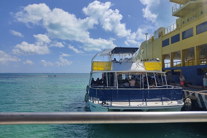 Contoy Island Tour from Playa del Carmen & Cancun - Isla Mujeres for one hour: quick town flavor, not a full day
