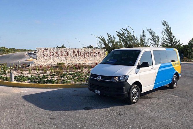 Costa Mujeres Private Transportation From-To Cancun Airport - What the private pickup feels like at the airport
