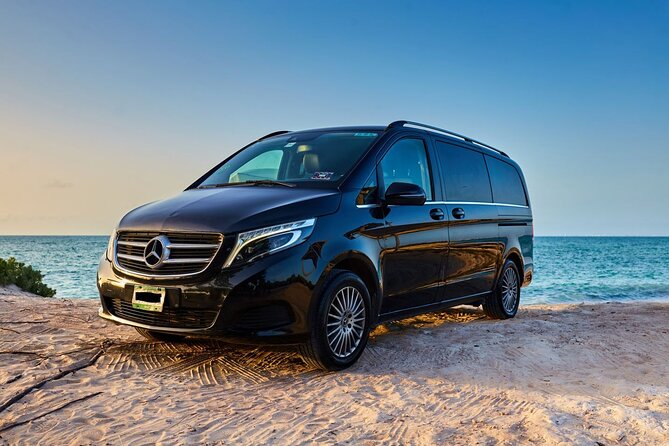 Departures in Mercedes Benz from Puerto Morelos to Cancun Airport - Key things to know before you go