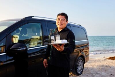 Departures in Mercedes Benz from Puerto Morelos to Cancun Airport - Hotel pickup: how to time it so you’re never stressed