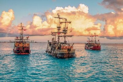 Dinner & Live Pirate Fight from Cancun - Checking In at the Marina: Arrive Early and Stay Ready