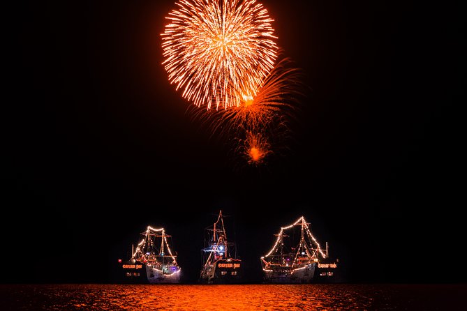Dinner & Live Pirate Fight from Cancun - The Original Pirate Battle at Sea: The Finale You Came For