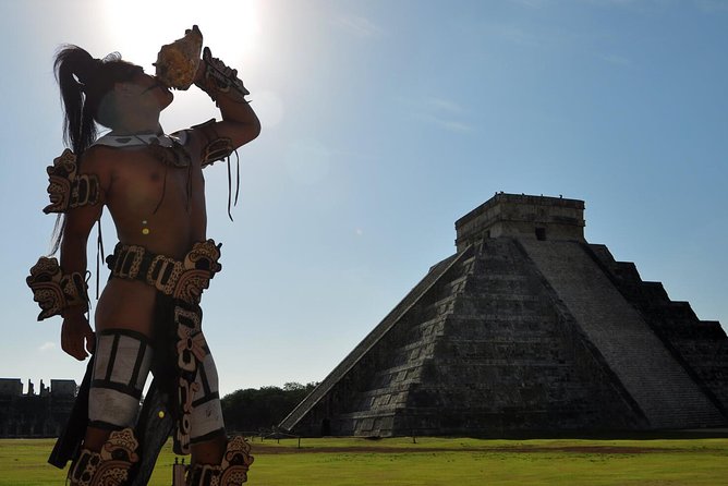 Discover ancient Mayan life at Chichen Itza Ruins and 2 cenotes - Chichen Itza with a certified guide: pacing, shade, and photo time