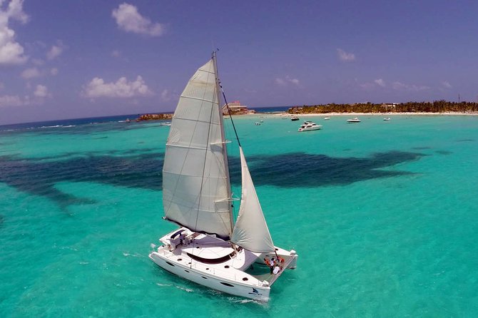 Discover Isla Mujeres tour with snorkel, buffet and open bar - Cancun to Isla Mujeres: Where the day begins (and ends)