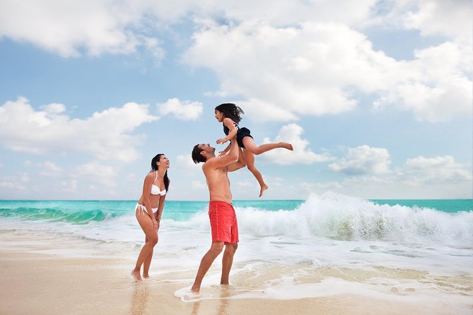 Discover Isla Mujeres tour with snorkel, buffet and open bar - Isla Mujeres beach club time: lunch, drinks, and sun reality