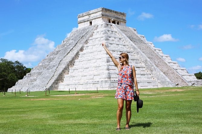Experience Chichén Itzá: Full Day Tour with Cenote & Valladolid - The 7:00 am start and how the bus day really feels