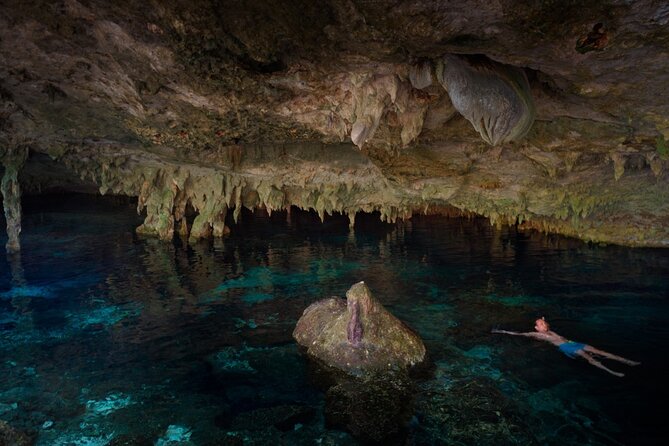 Explore Tulum and Dos Ojos Cenote with lunch and transportation - Tulum Ruins with ocean views: the best payoff and the extra fee