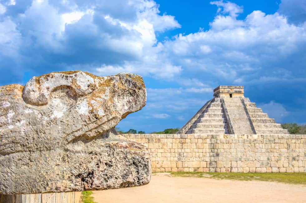 From Cancun: Chichén Itzá, cenote, Valladolid, and Tequila - Valladolid on foot: color, history, and a short stroll break
